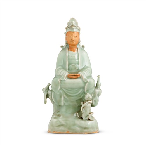 36 · A VERY FINE CHINESE LONGQUAN CELADON SEATED FIGURE OF GUANYIN, MING DYNASTY (1368 - 1644)