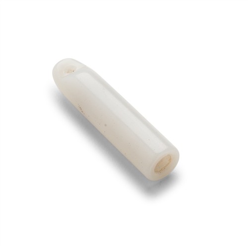 A CHINESE WHITE GLASS PLUME HOLDER, LINGGUAN, QING DYNASTY (1644 - 1911)
