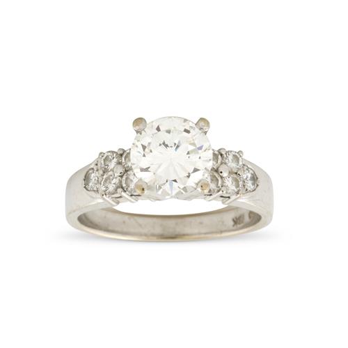 79 · 18CT WHITE GOLD AND DIAMOND RING