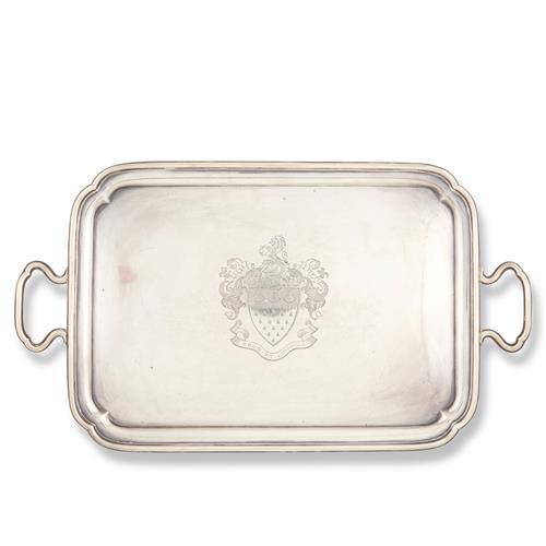 79 · A LARGE GEORGE V STERLING SILVER TRAY Gass & Co., London, 1914