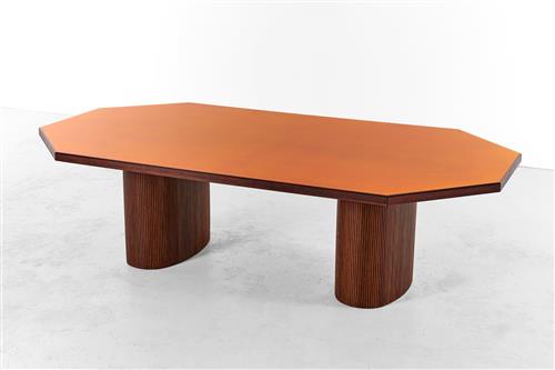 19 · DINING TABLE DESIGNED AND MANUFACTURED BY CASTORINA