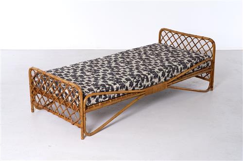 28 · WOVEN RATTAN DAYBED
