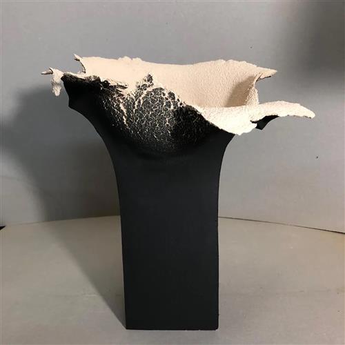 35 · BOOMING VASE BY ANALOGIA PROJECTS