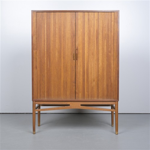 A MID 20TH CENTURY DANISH TEAK AND OAK TAMBOUR-FRONTED CABINET, INTERIOR FITTED WITH FILING SHELVES (148H X 103W X 43D CM)