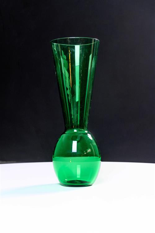 VINTAGE LEUCOS VASE