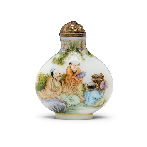 A Chinse Falangcai Enamel Glass Snuff Bottle, Qianlong Mark