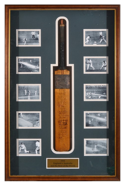 1015 · A 1934 AUSTRALIA V. ENGLAND SIGNED CRICKET BAT