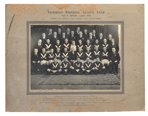 1033 · A 1932 VICTORIAN TEAM PHOTOGRAPH