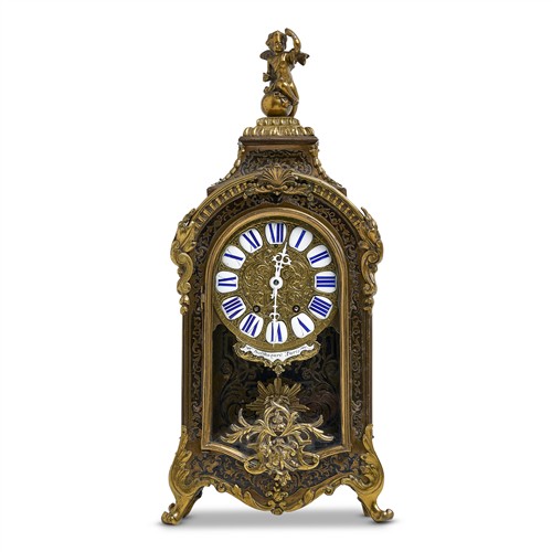 13 · AN ANTIQUE LOUIS XIV-STYLE MANTEL CLOCK Early 20th century