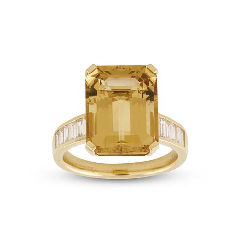 97 · 18CT GOLD, HELIODOR AND DIAMOND RING