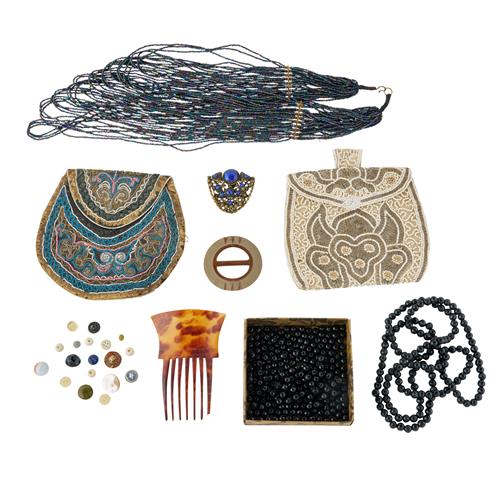 54 · TWO BEADED PURSES, A FINE MULTI STRAND BEADED NECKLACE, A TORTOISE SHELL HAIR COMB AND OTHER ITEMS OF COSTUME JEWELLERY *CITES permi...