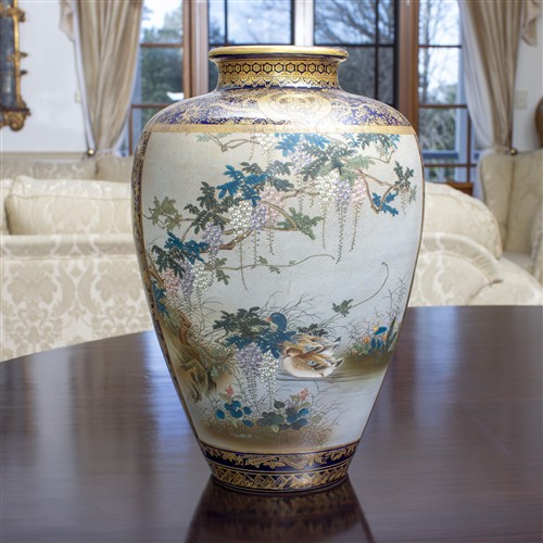 57 · A LARGE MEIJI PERIOD EARTHENWARE VASE BY KINKOZAN