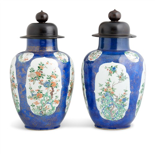 25 · A PAIR OF CHINESE POWDER BLUE GLAZED AND FAMILLE VERTE JARS, KANGXI PERIOD (1662 - 1722)
