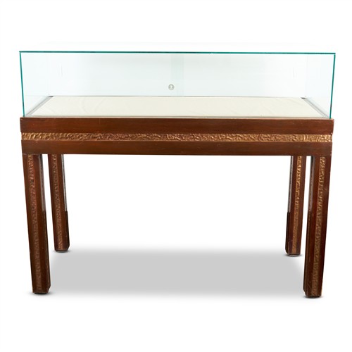 94 · A GLASS DISPLAY CASE ON STAND Please see important information below regarding collection of lots in this auction.