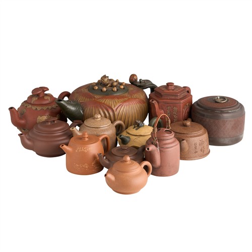 1068 · A COLLECTION OF 12 YIXING VESSELS