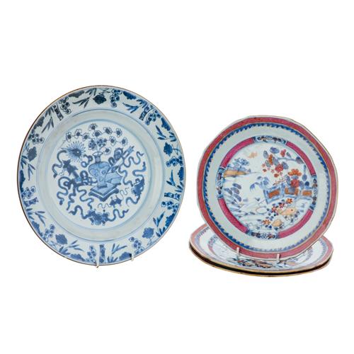 81 · A CHINESE EXPORT BLUE AND WHITE PORCELAIN PLATE AND THREE SIMILAR EXPORT PLATES WITH PINK AND GILT ENAMEL DECORATION