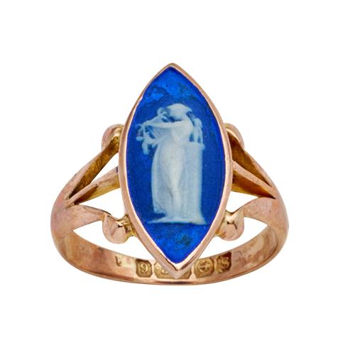 47 · ANTIQUE WEDGWOOD RING Property of a Private Sydney Collector