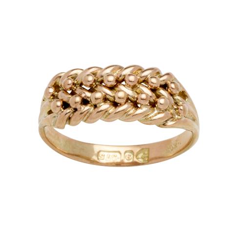 18 · 9CT GOLD KEEPER RING Property of a Private Sydney Collector