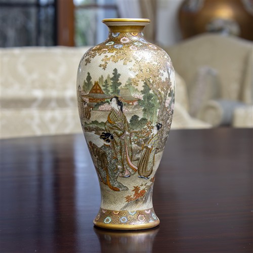 85 · A MEIJI PERIOD SATSUMA VASE BY KINKOZAN