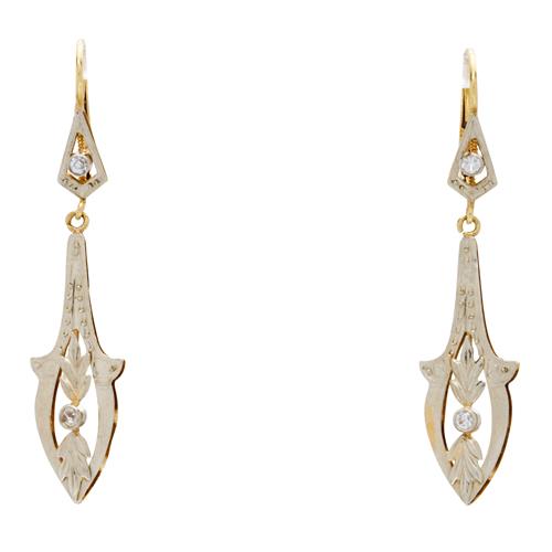 PAIR OF DIAMOND EARRINGS Property of a Private Sydney Collector