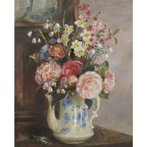 18 · NORA HEYSEN (1911-2003) Flowers 1960 oil on canvas 55 x 45cm