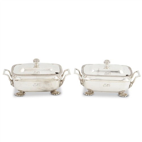 34 · A PAIR OF GEORGE III STERLING SILVER SAUCE TUREENS Samuel Hennell, London, 1809