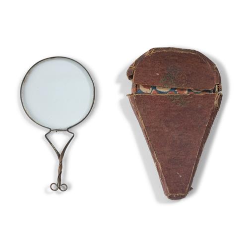 A NUREMBERG-TYPE MAGNIFIER WITH CASE