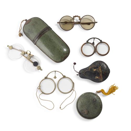 24 · FOUR CHINESE SPECTACLES