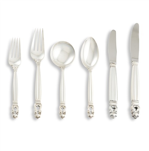 82 · A GEORG JENSEN STERLING SILVER 'ACORN' PATTERN FLATWARE SERVICE Post-1945 manufacture to Johan Rohde's 1915 design