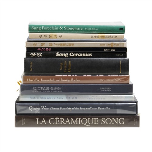 1015 · 12 REFERENCE BOOKS ON SONG CERAMICS
