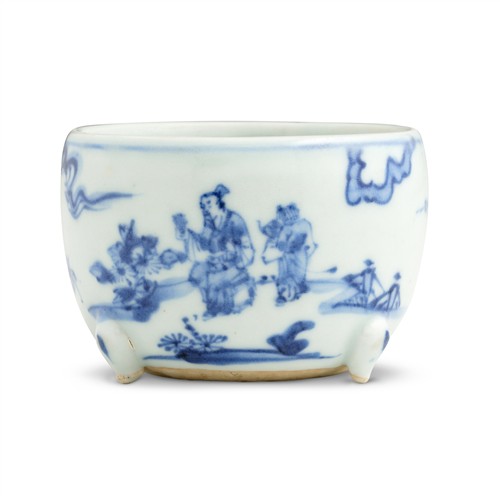 1 · A SMALL CHINESE BLUE AND WHITE CENSER, LATE MING DYNASTY, 16TH/17TH CENTURY
