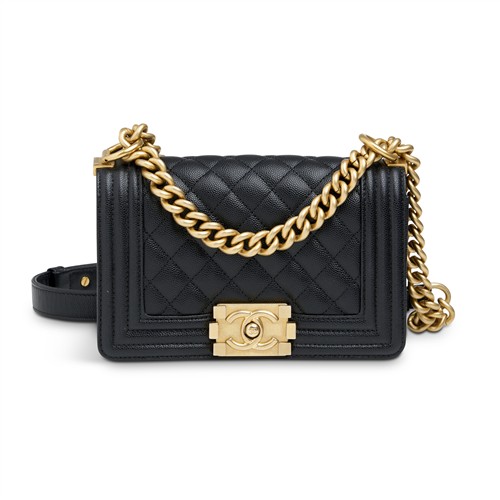 CHANEL, LE BOY BAG