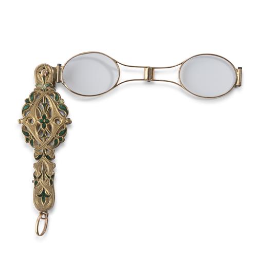 40 · AN 18CT GOLD AND ENAMEL LORGNETTE
