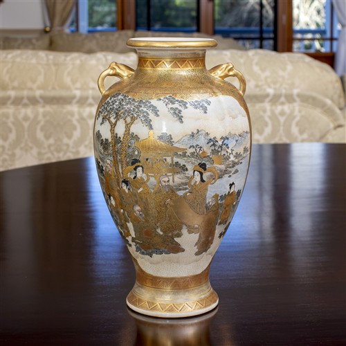 76 · A SATSUMA VASE WITH CHILDREN & GEISHA
