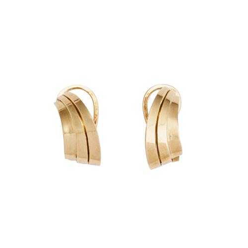96 · PAIR OF GOLD EARCLIPS