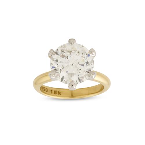 56 · PLATINUM, GOLD AND DIAMOND RING