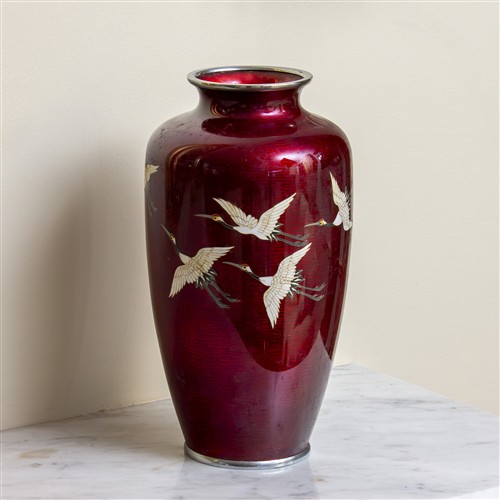 60 · A GINBARI CLOISONNE VASE WITH CRANES