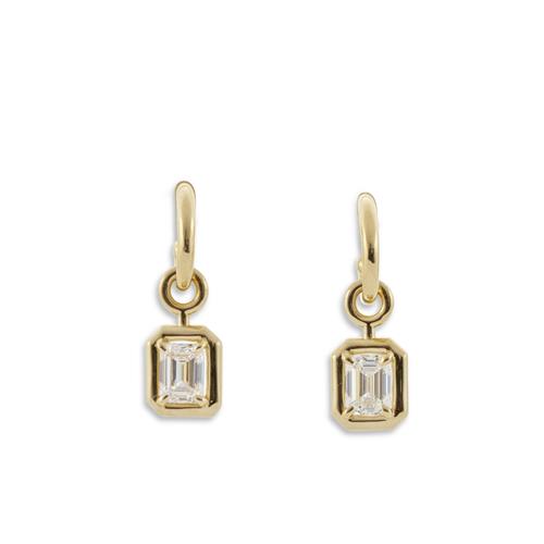 248 · PAIR OF DIAMOND EARRINGS