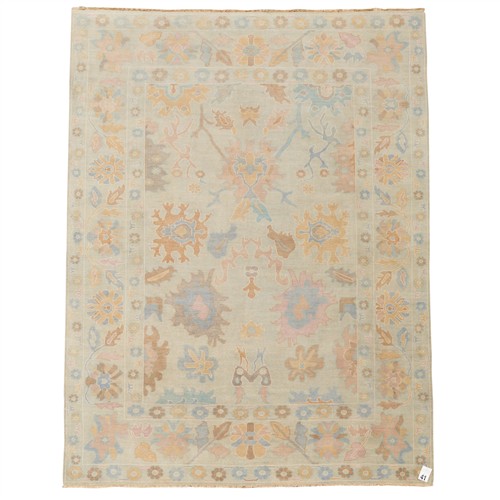 41 · A NEW 16TH CENTURY USHAK DESIGN CARPET (362L X 269W CM)