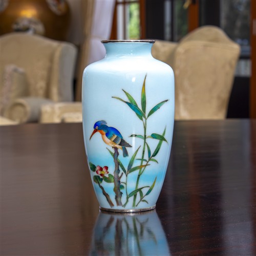 A CLOISONNE BALUSTER SHAPE VASE