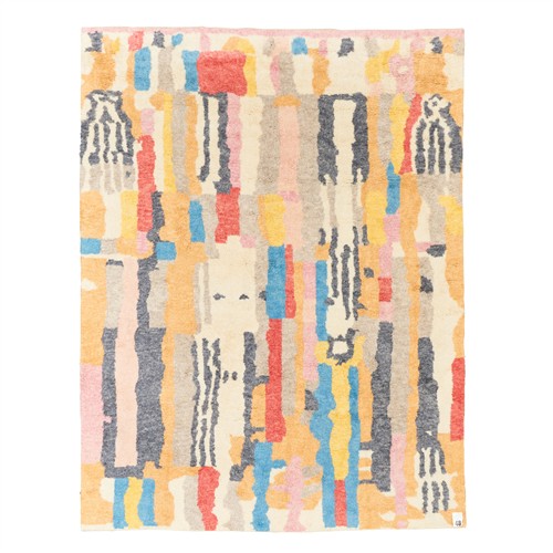 48 · A COLOURFUL MODERN MARRAKESH RUG (368L X 278W CM)