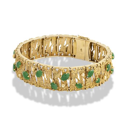 44 · 14CT GOLD AND JADE BRACELET