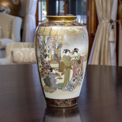 38 · A LARGE MEIJI PERIOD SATSUMA VASE BY THE KINKOZAN STUDIO