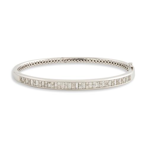82 · ANTON, 18CT WHITE GOLD AND DIAMOND BANGLE