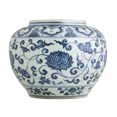 96 · A LARGE CHINESE BLUE AND WHITE "PEONY" JAR