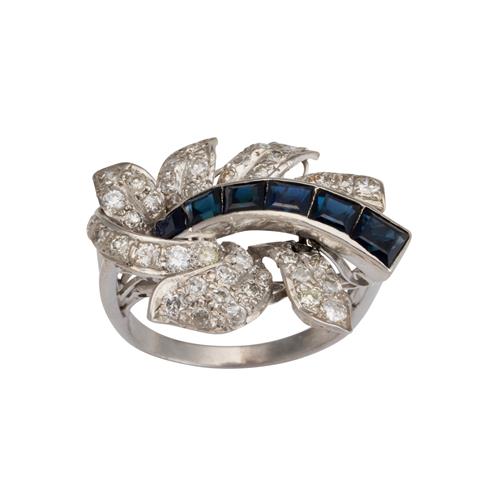 67 · SAPPHIRE AND DIAMOND RING