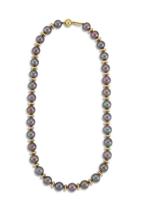 232 · TONY WHITE TAHITIAN PEARL STRAND, CIRCA 1991 Property of a Private New South Wales Collector