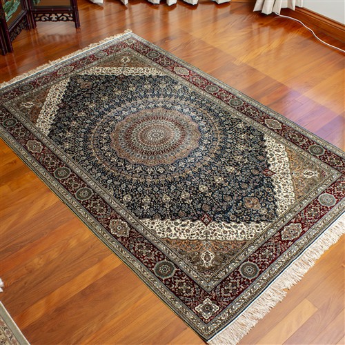 4 · A PERSIAN STYLE RUG