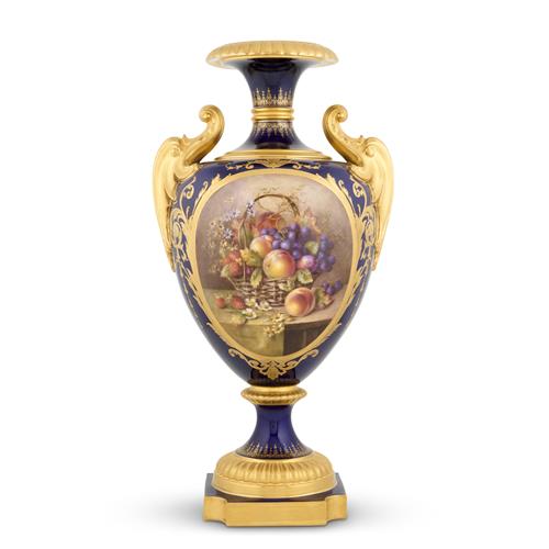 A Large Royal Worcester Porcelain Vase Decorated By Richard Sebright Shape 1969, Date Cipher For 1921