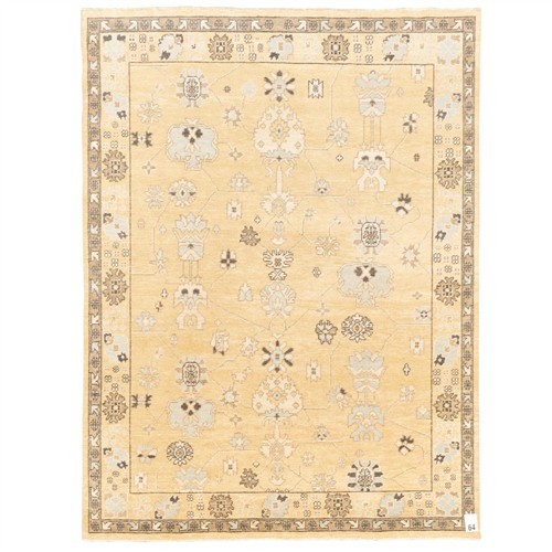 64 · A NEW 16TH CENTURY USHAK DESIGN CARPET (318L X 240W CM)